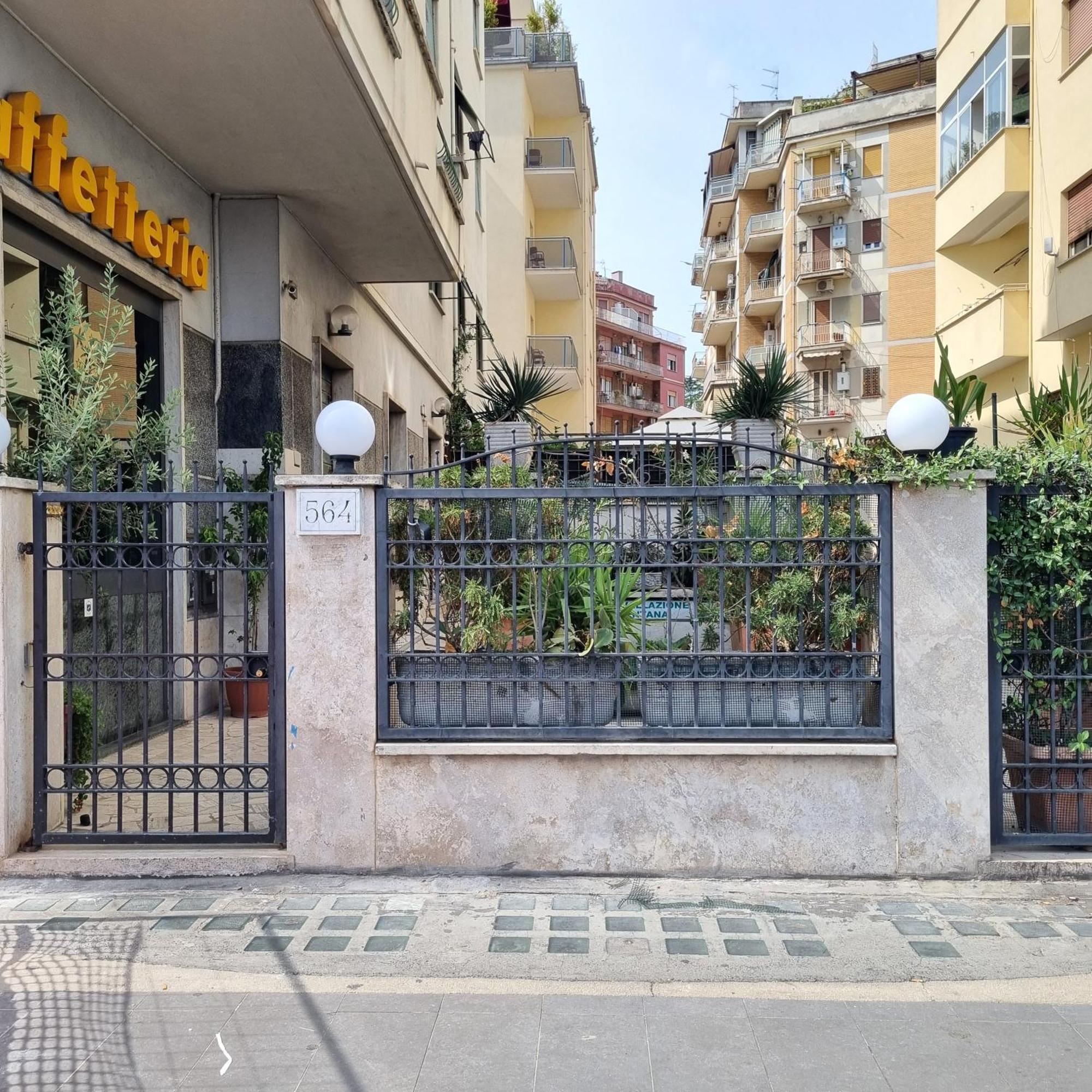 Suite Station Tiburtina Roma Exterior foto